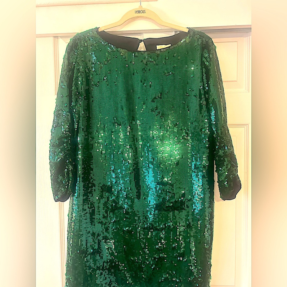 SHOSHANNA - Emerald Green Sequin Long Sleeved Mini Shift Dress. Size 8